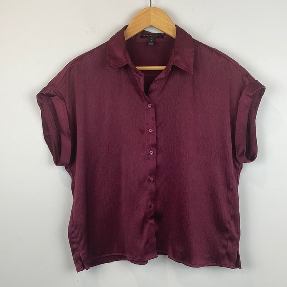 Banana Republic • dolman rolled sleeve button front shirt - Picture 1 of 9